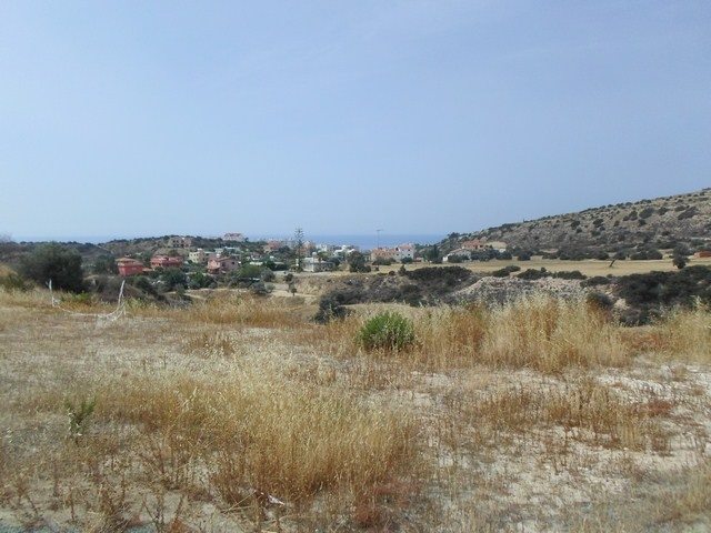 Land for sale in Agio Tychonas village