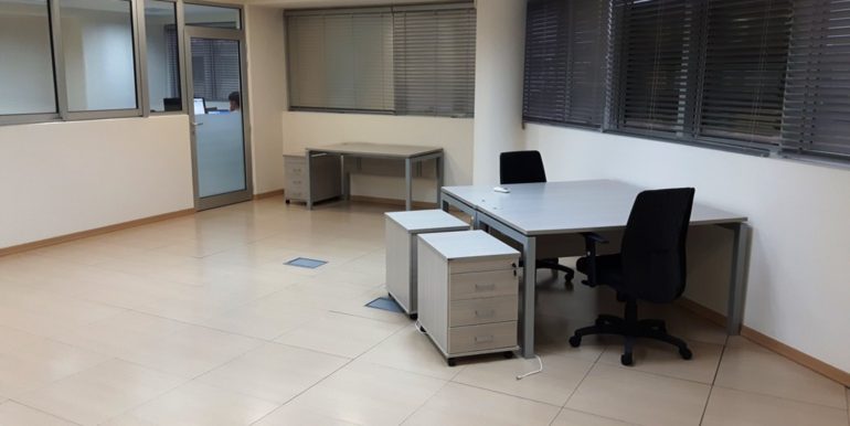 Makedonias Office for rent 6