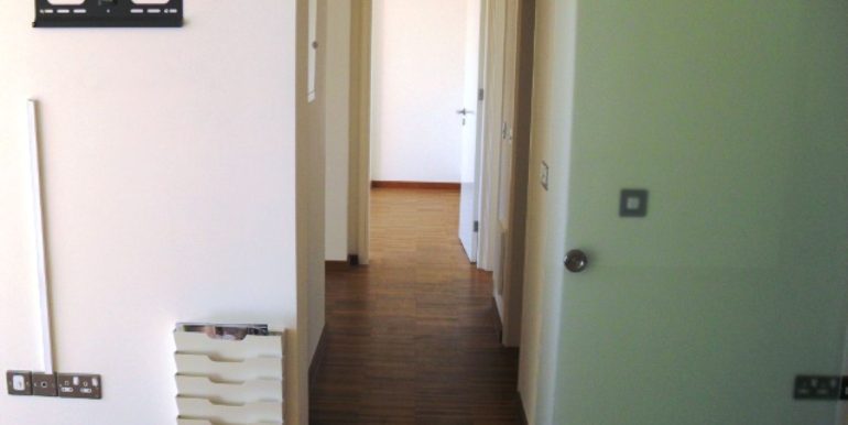 Office for rent - Doctor Limassol 1 Com Spaces in Cyprus