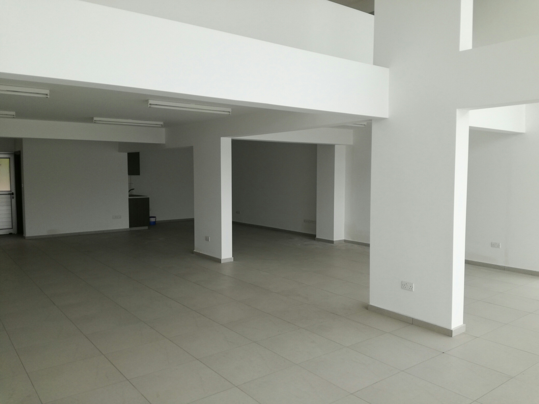 Showroom for Rent, Limassol Main Street, 230 sq.m., 1.400 euro
