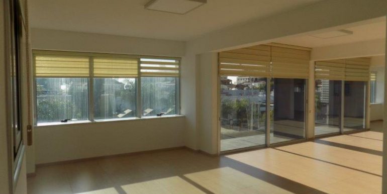 Modern office for rent ComCpacesin Cyprus 2