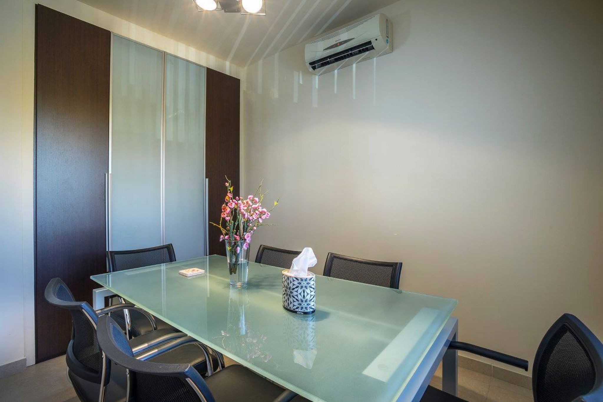 sale office