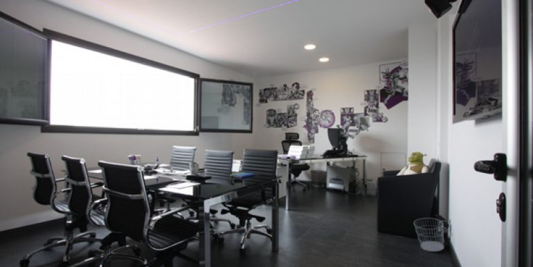 Ultra Modern office for rent www.comspacesincyprus.com 8
